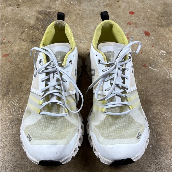 On Running Oncloud X Shift in Vapor Acacia 
Size: 8 - Picture 2 of 14